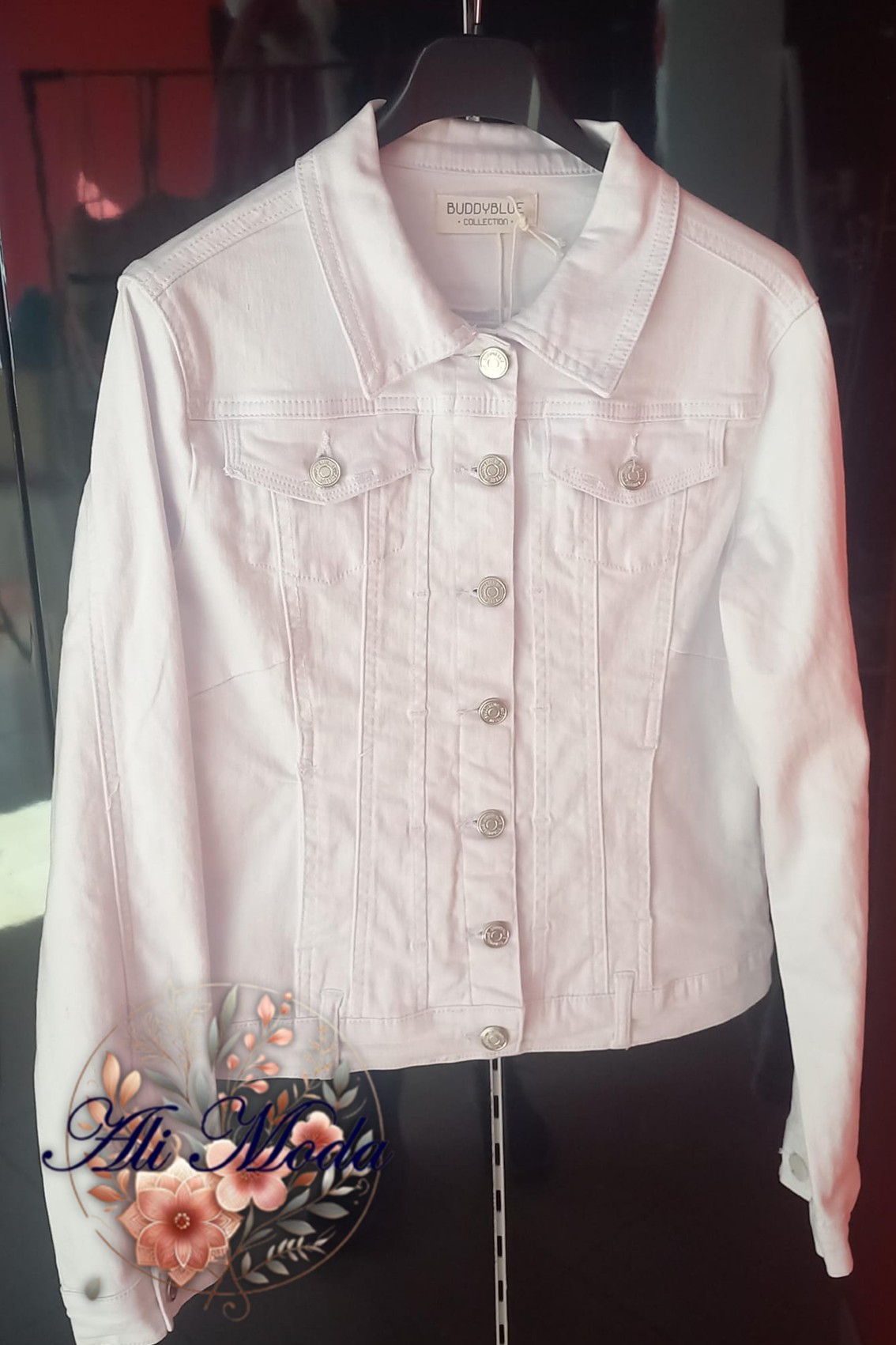 Chaqueta vaquera blanca